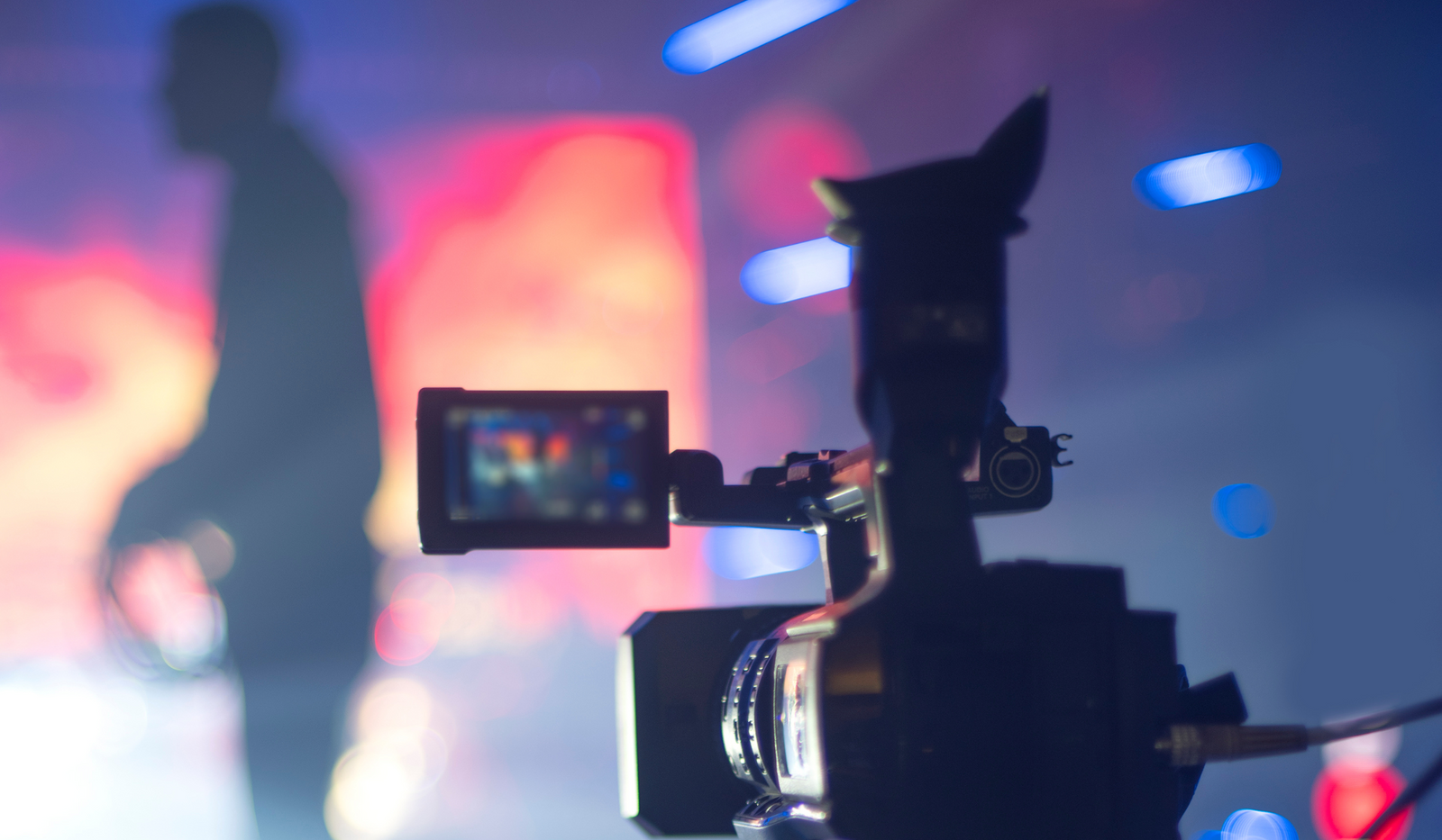 Capturing Moments: A Guide to Film Cameras for Beginners and Essential Accessories