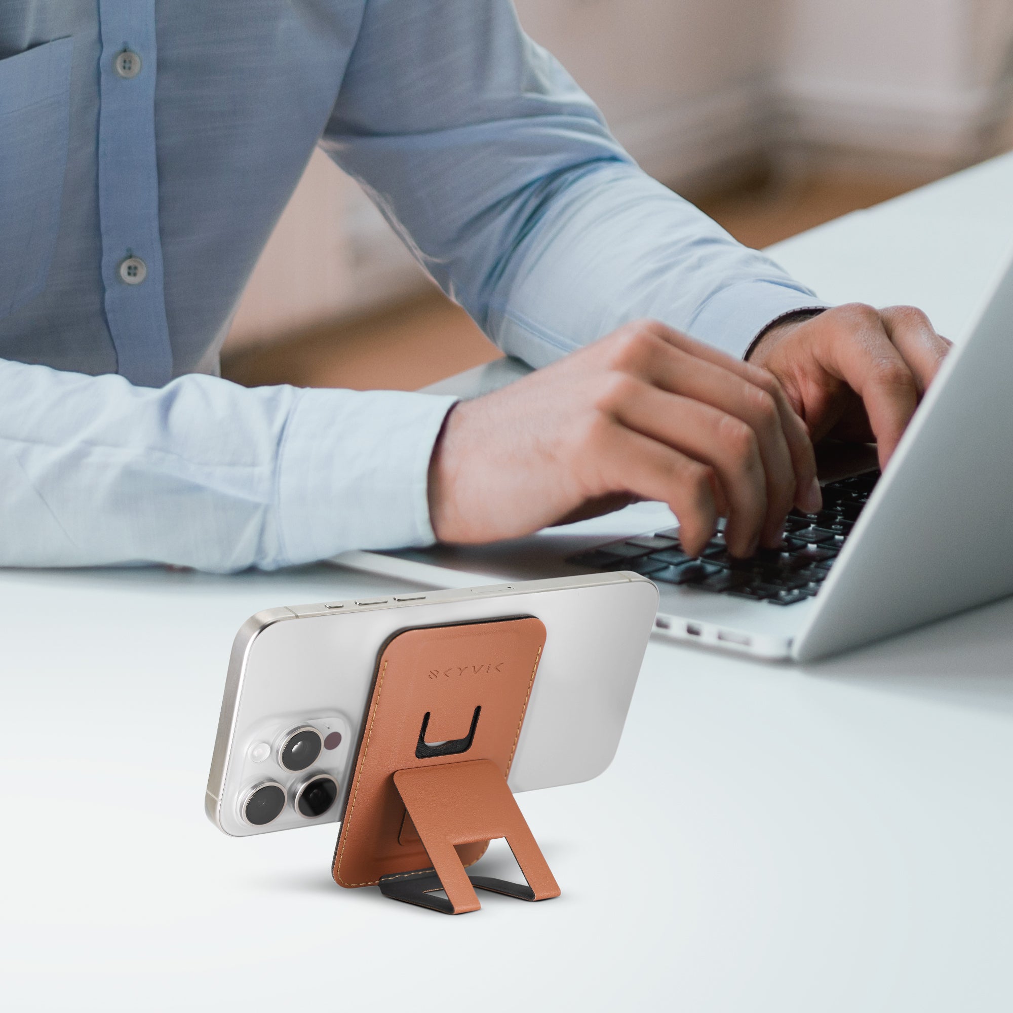 Magsafe Leather Stand and Wallet compatible with all phones - Brown