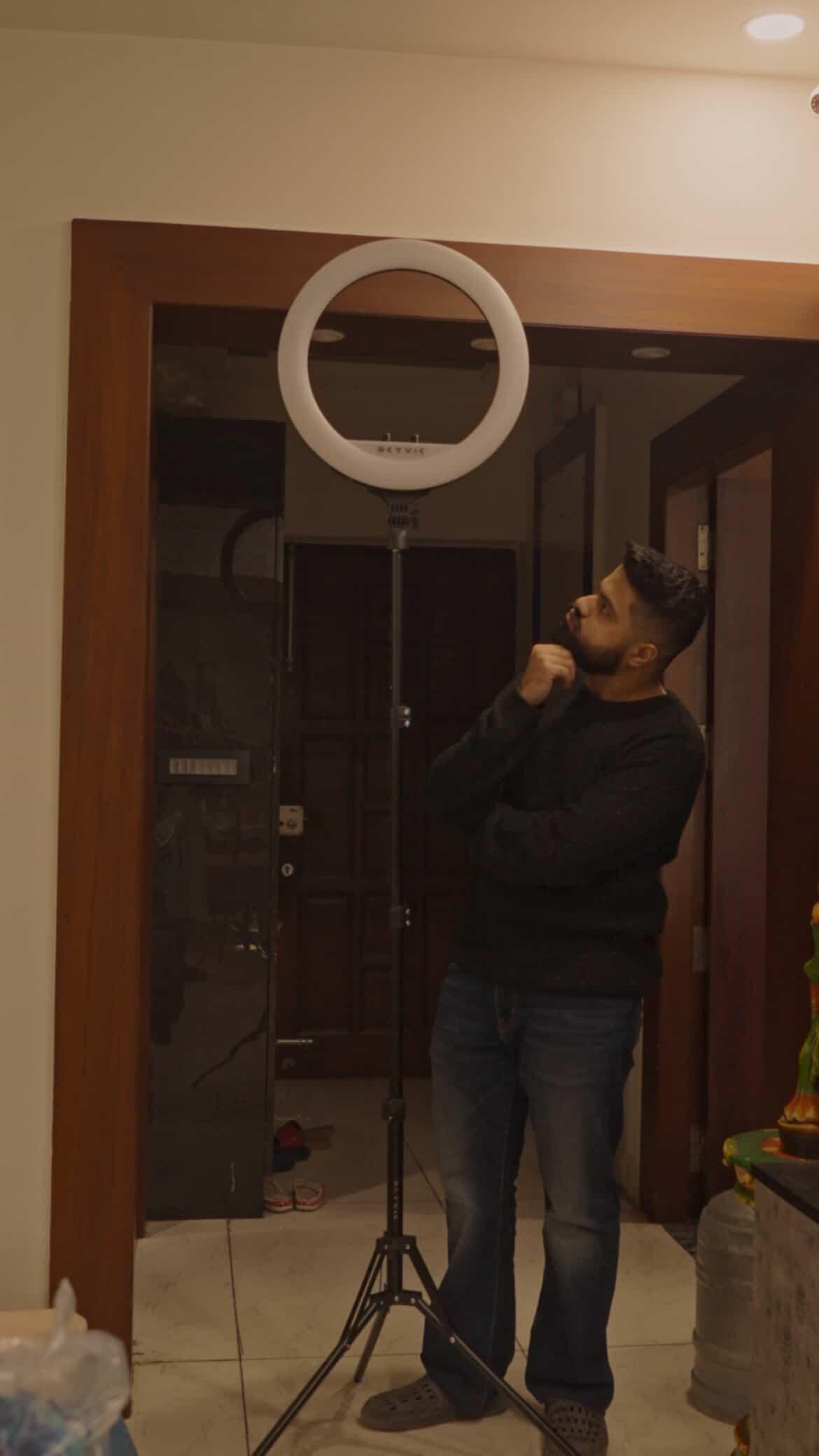 SKYVIK Loop 18-Inch Bi-Colour Ring Light