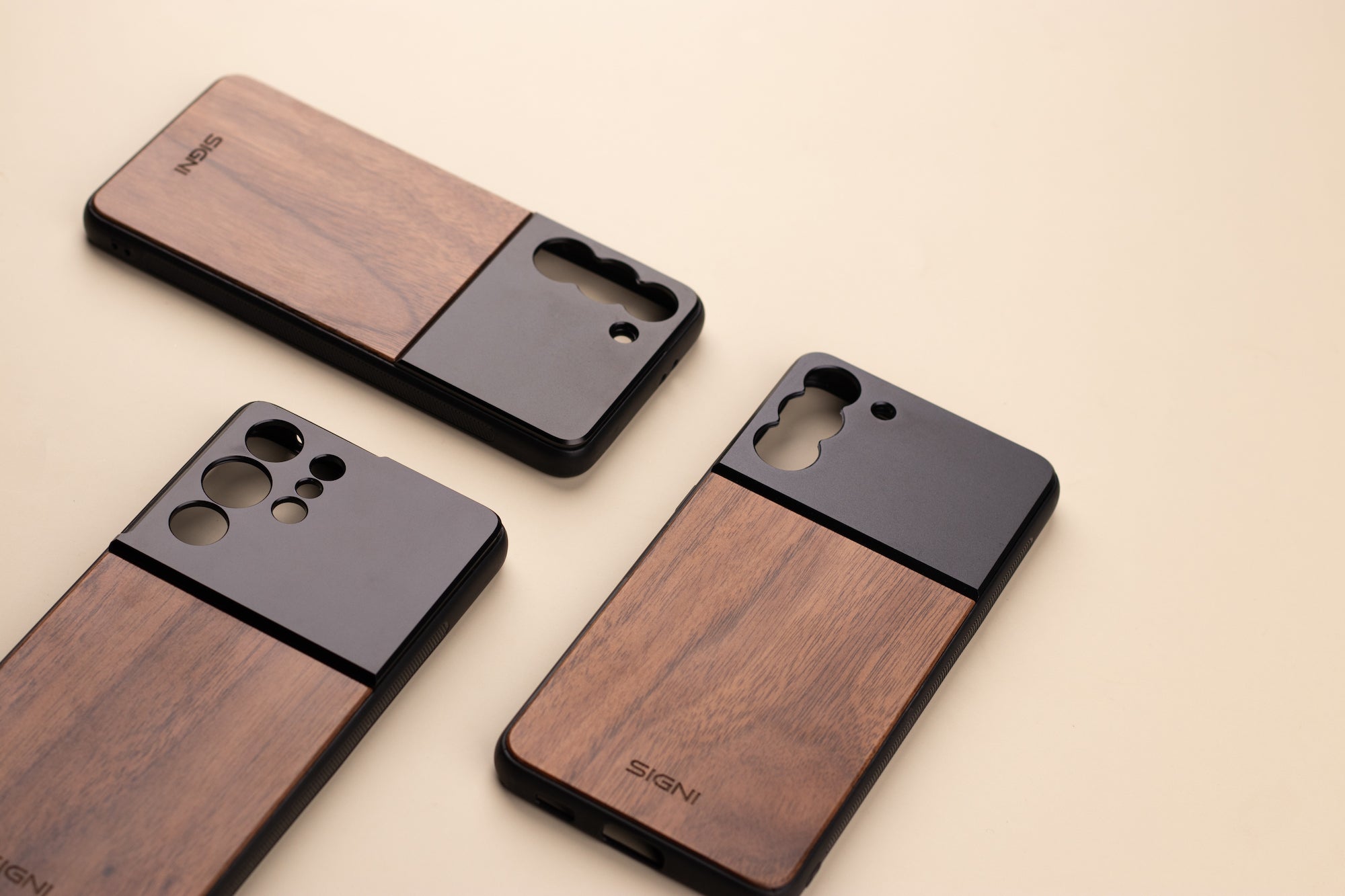 SKYVIK SIGNI One Plastic & Walnut Wood Mobile Lens case Black and Brown (Samsung S21 )